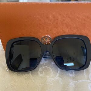 Tory Burch Navy Glasses with Gold Accent